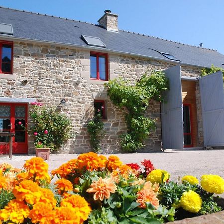 E-Harz Ar Menez Bed & Breakfast Mont-Dol Bagian luar foto
