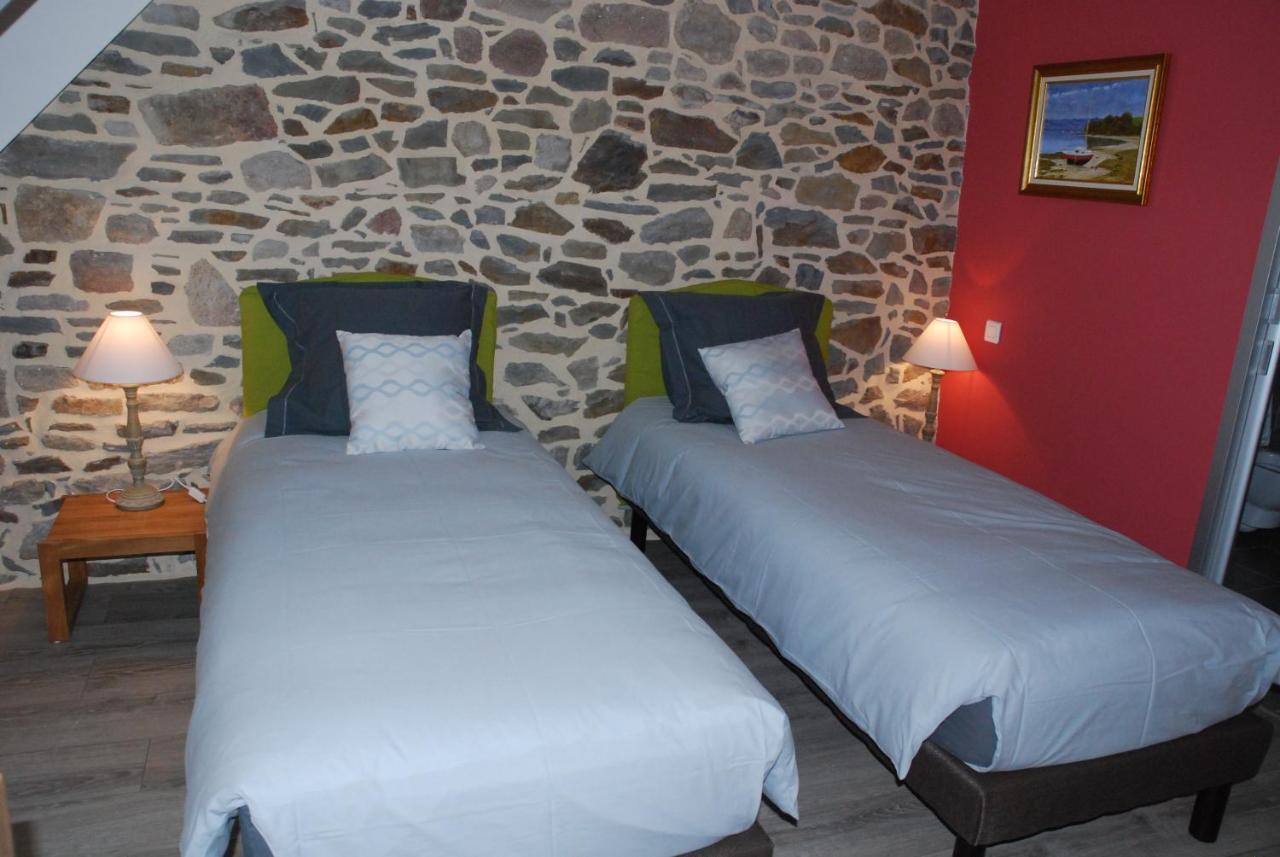 E-Harz Ar Menez Bed & Breakfast Mont-Dol Bagian luar foto