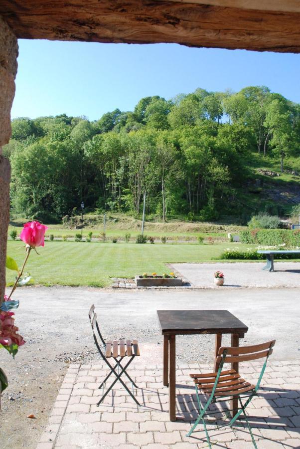 E-Harz Ar Menez Bed & Breakfast Mont-Dol Bagian luar foto