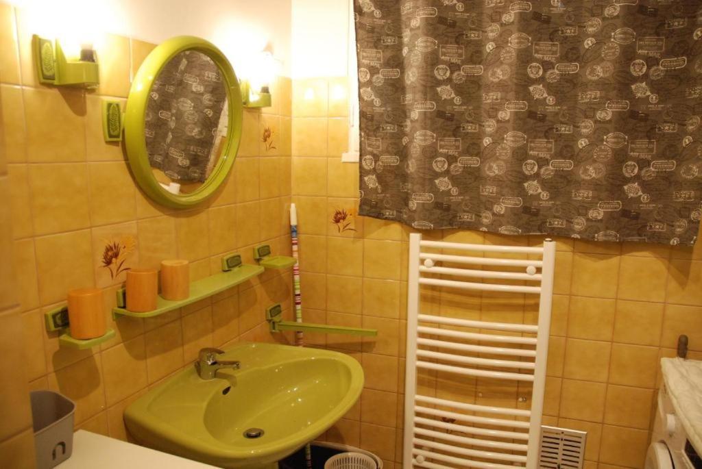 E-Harz Ar Menez Bed & Breakfast Mont-Dol Ruang foto